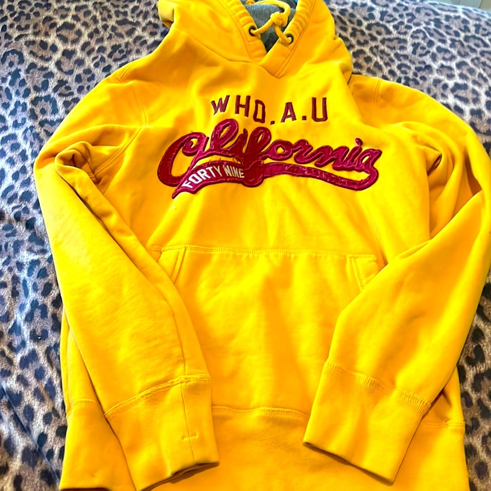 Mens Who.A.U hoodie sweater Size M